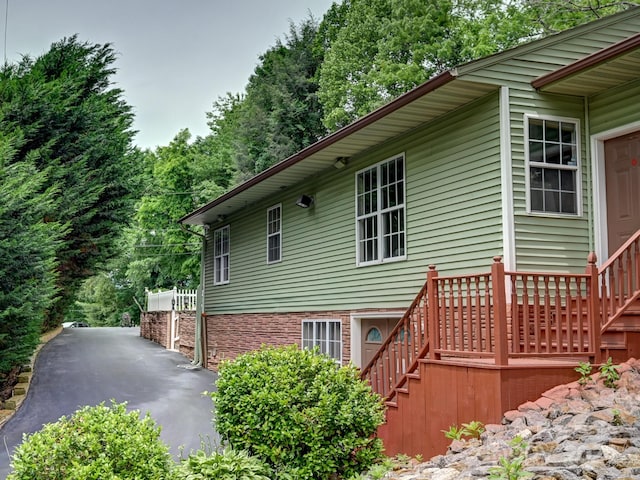 view of home's exterior