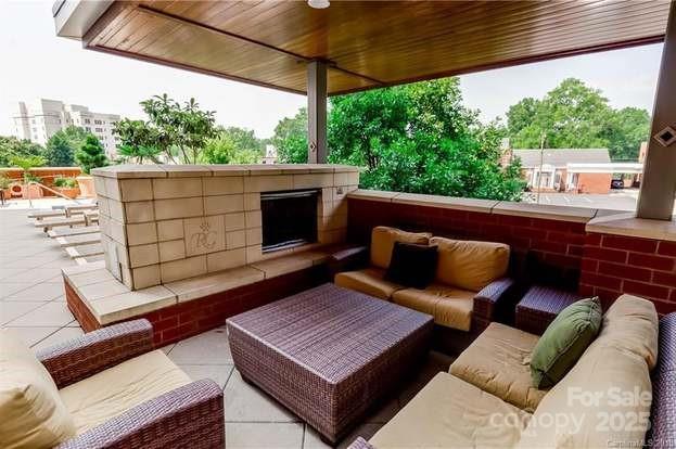 view of patio with outdoor lounge area