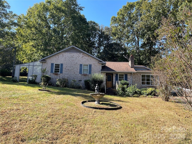 view of front of house with a front yard