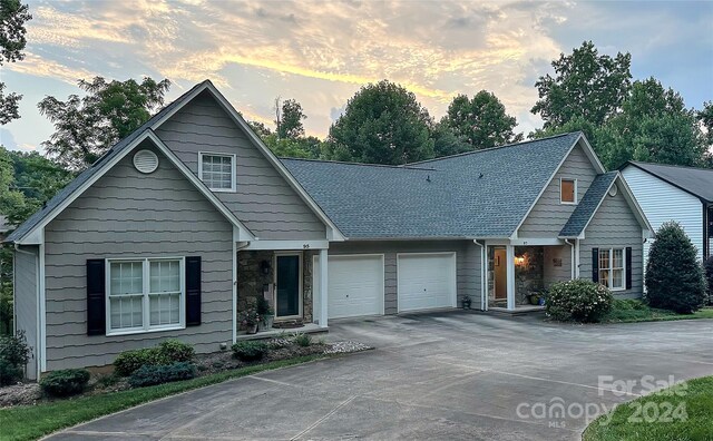 view of front facade with a garage