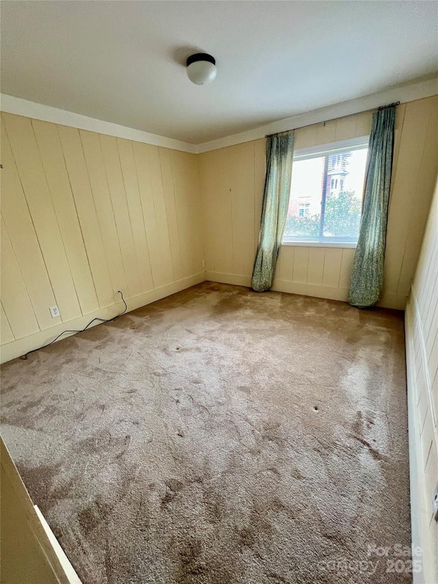 view of carpeted spare room