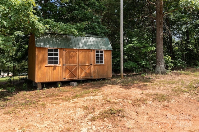 view of outdoor structure