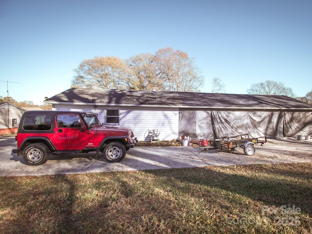 exterior space featuring a yard