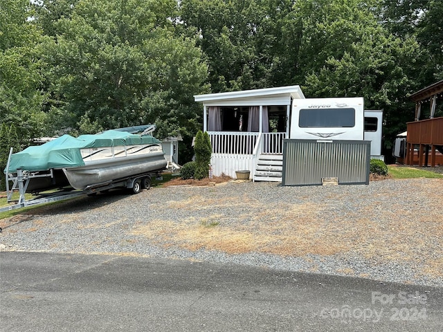 view of manufactured / mobile home