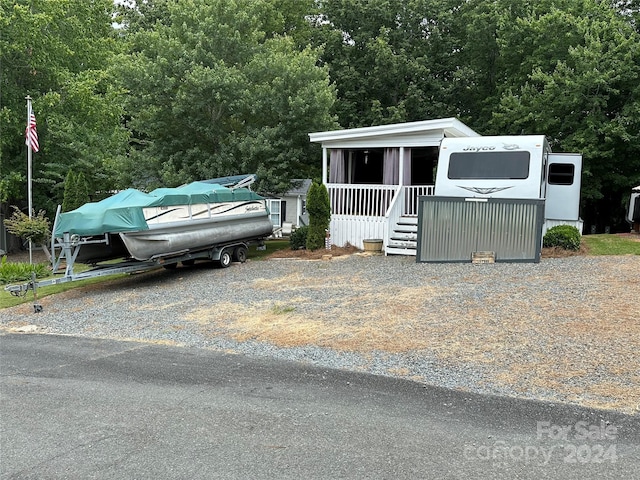 view of manufactured / mobile home