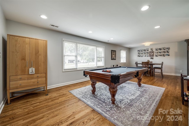 playroom with hardwood / wood-style floors and billiards