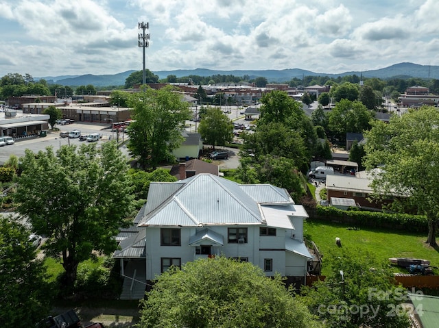 bird's eye view featuring a mountain view