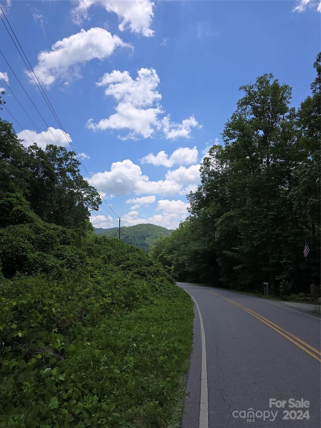 Listing photo 2 for 910 Morgan Hill Rd, Black Mountain NC 28711