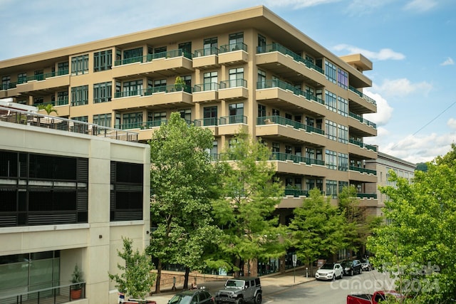 21 Battery Park Ave Unit 402, Asheville, NC 28801 - photo 1