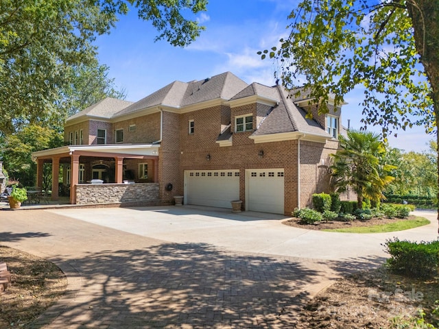 view of front of house featuring a garage