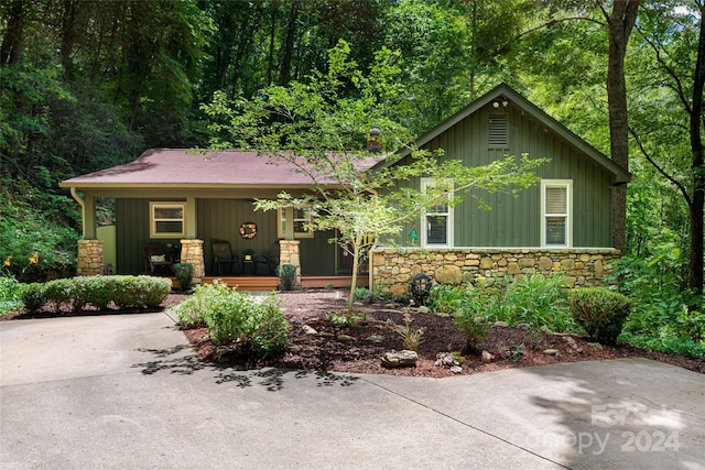 54 Piney Branch Dr, Candler, NC 28715 - view of front of home with covered porch