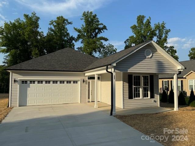 view of front of home featuring a garage