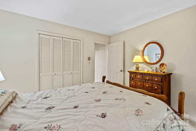 bedroom with a closet