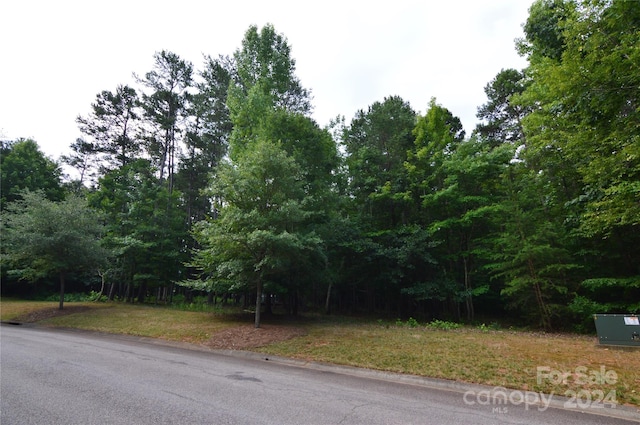 Listing photo 2 for 8013 Water View Dr Unit 4, Belmont NC 28012