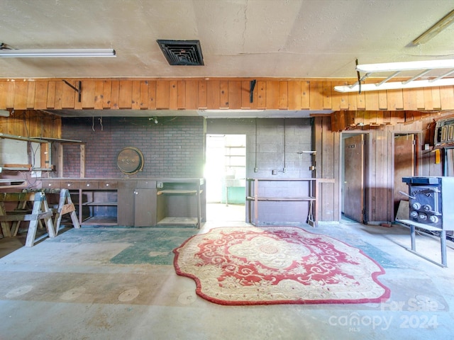 interior space featuring concrete flooring