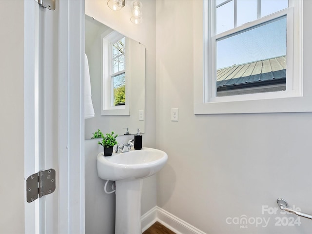 bathroom featuring a healthy amount of sunlight