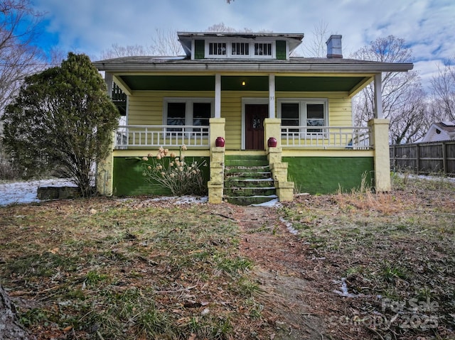 bungalow featuring covered porch