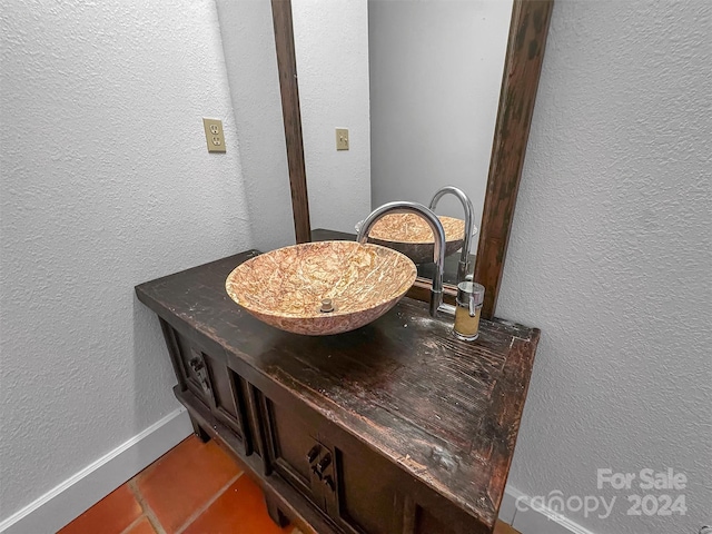 interior details featuring sink