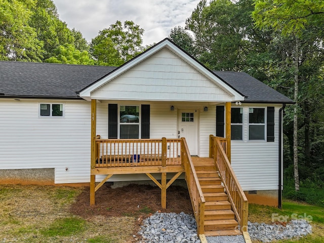 view of front of property