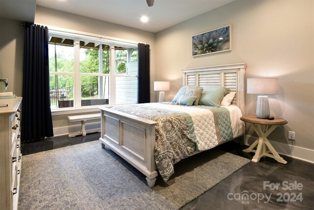 bedroom featuring ceiling fan, baseboards, and recessed lighting