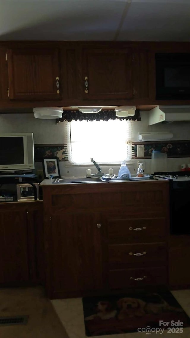 48 Grady Ln, Leicester, NC 28748 - photo 13