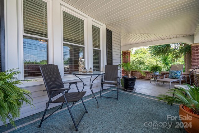 view of patio / terrace featuring covered porch