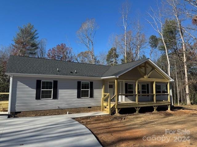 view of front of property