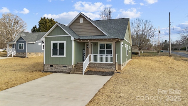 view of front of home featuring a porch