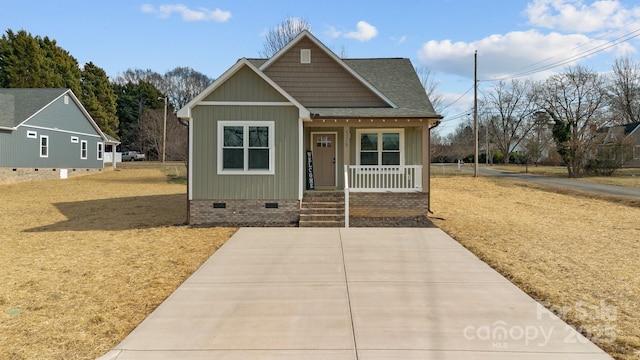 view of front of home with covered porch