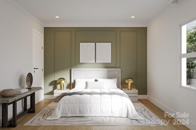 bedroom with recessed lighting, light wood-type flooring, and baseboards