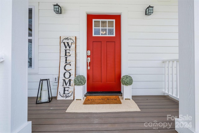 view of property entrance