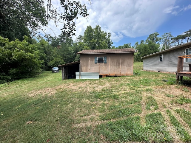 exterior space featuring a yard