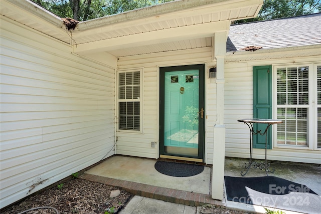 view of entrance to property