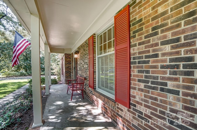 view of patio / terrace with covered porch