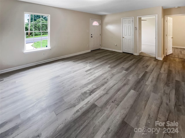 foyer with hardwood / wood-style floors