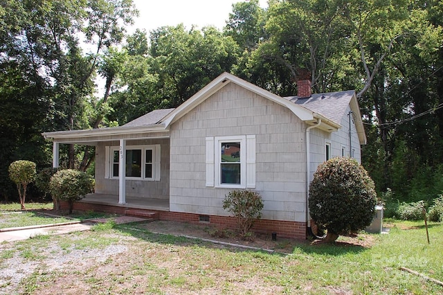 view of front facade with covered porch