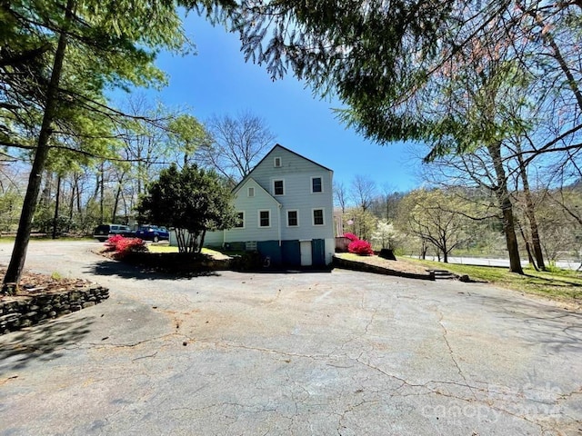 view of home's exterior