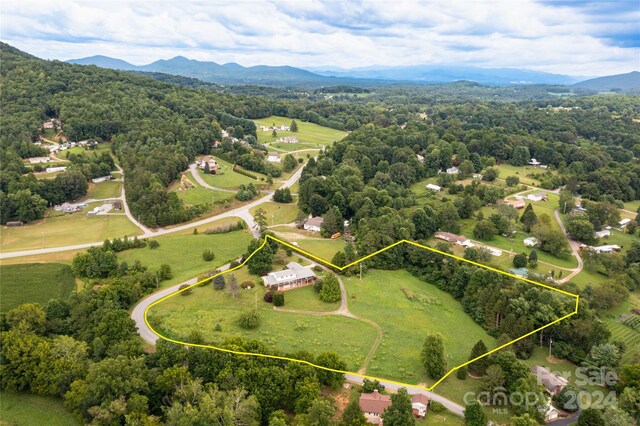 bird's eye view featuring a mountain view