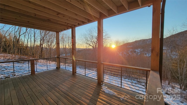 view of deck at dusk