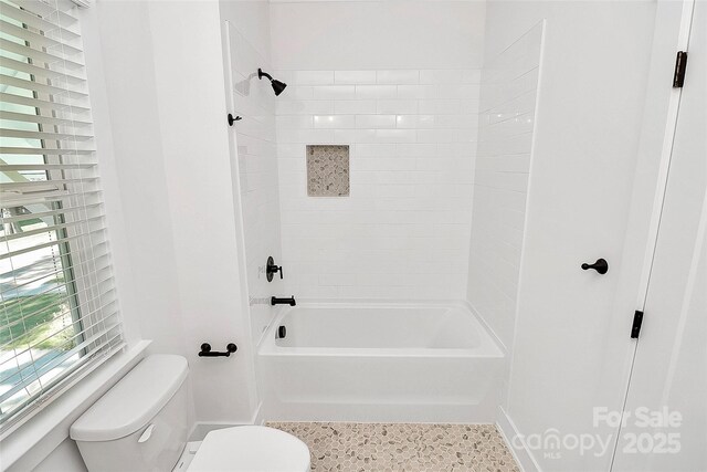 3230 Rogers St, Charlotte, NC 28208 - bathroom featuring toilet and shower / washtub combination