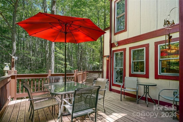 view of wooden deck