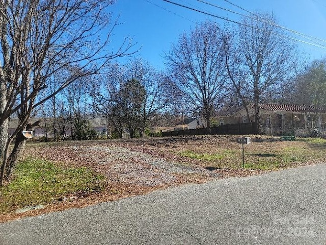 19512 Meridian St, Cornelius, NC 28031 - photo 2