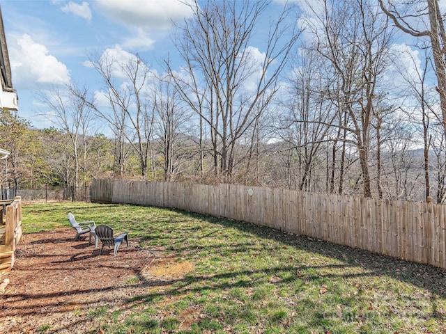 view of yard featuring fence