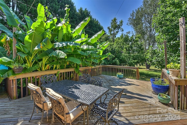 view of wooden deck