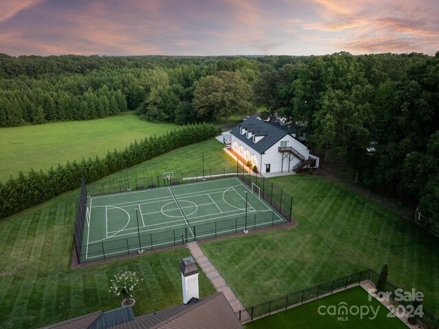 view of aerial view at dusk