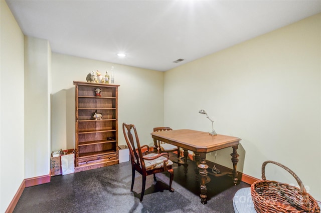 home office with baseboards, visible vents, and recessed lighting