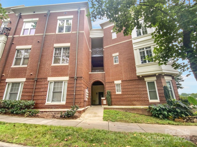 view of building exterior