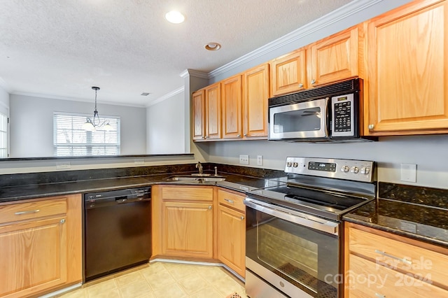 kitchen featuring stainless steel appliances, crown molding, light tile patterned floors, and a textured ceiling