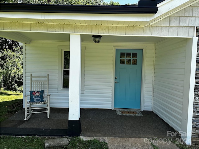 view of entrance to property