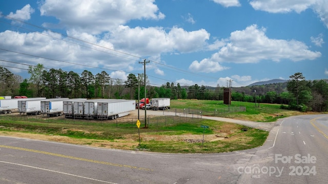 Listing photo 3 for 1964 Old Shelby Rd, Hickory NC 28602